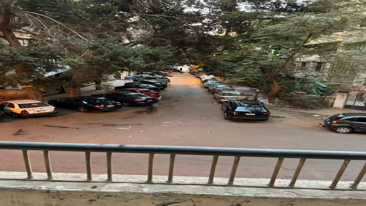 شقة للبيع في ارقي مناطق المهندسين علي الشارع الرئيسي