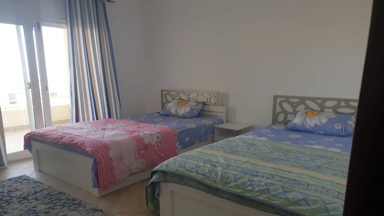 دوبلكس للايجار في امواج الدور الارضي 3غرف