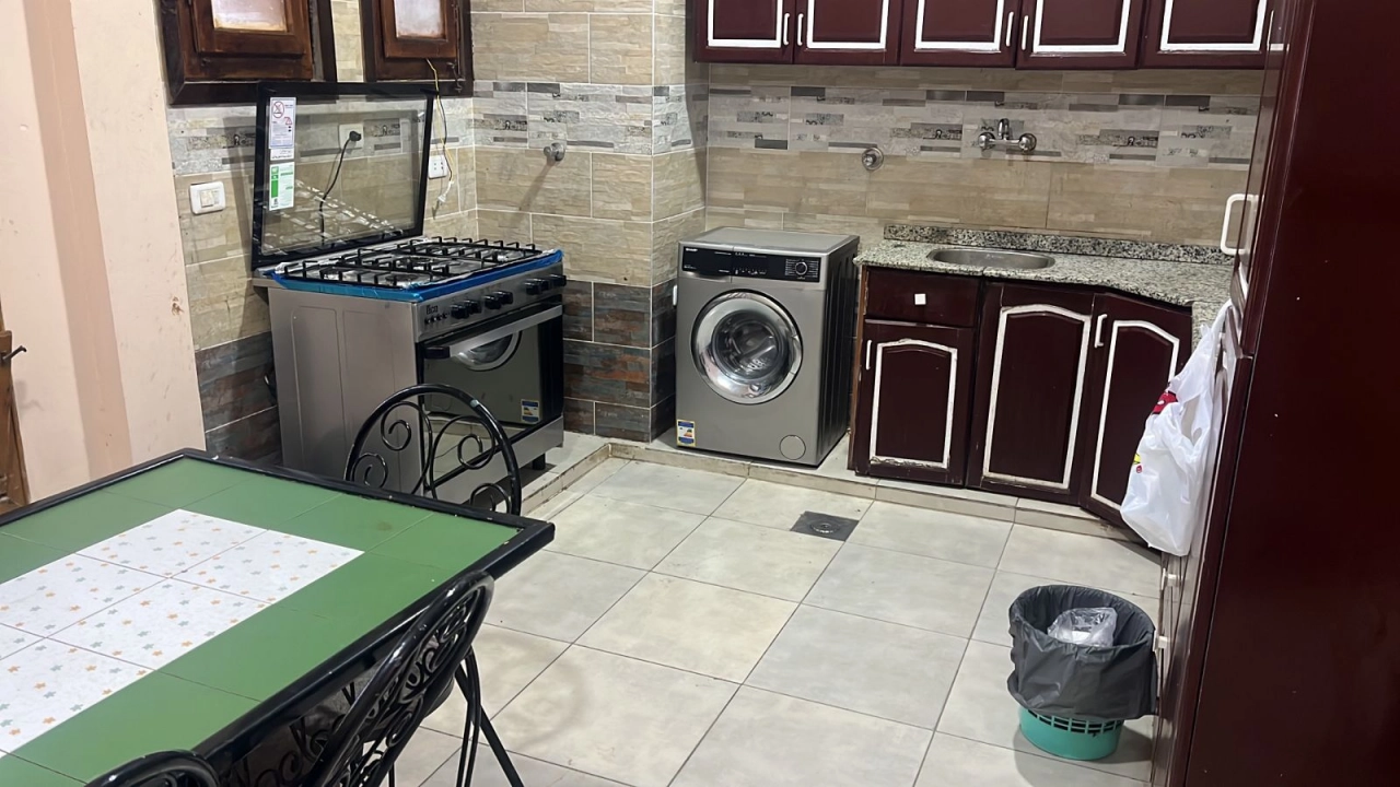 فيلا للايجار 4 غرف في مارينا الساحل الشمالي