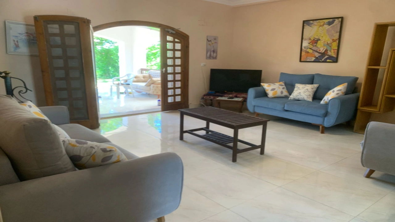 فيلا للايجار 4 غرف في مارينا الساحل الشمالي