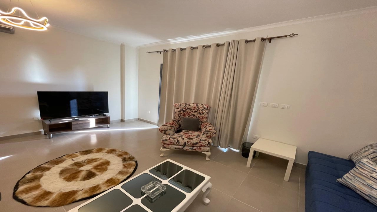 شاليه للايجار في جايا راس الحكمه ارضي 3غرف