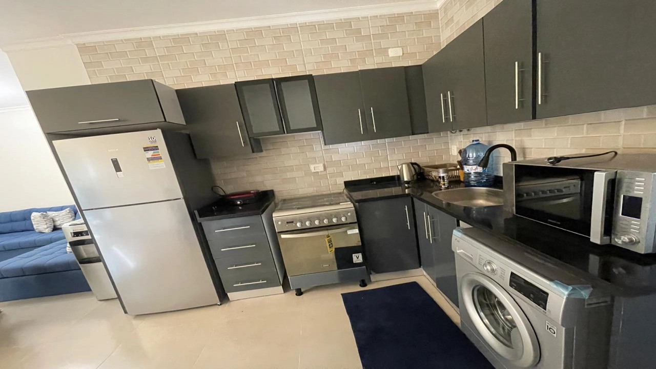 شاليه للايجار في جايا راس الحكمه ارضي 3غرف