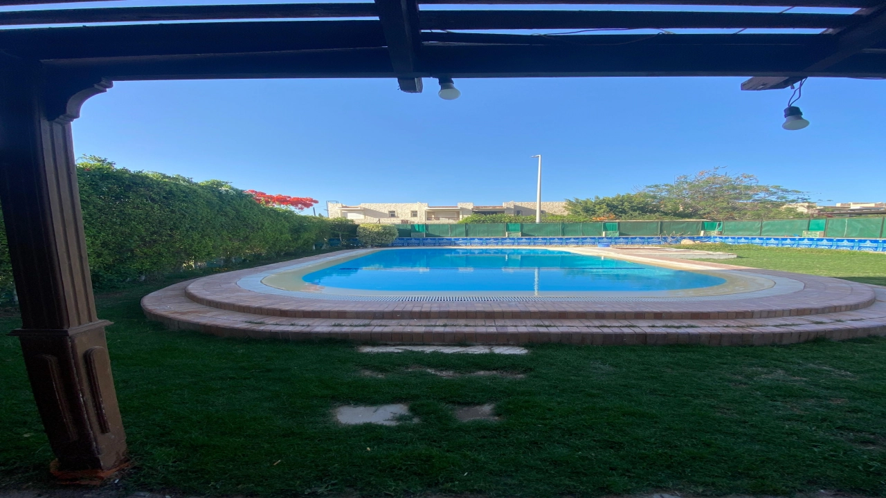 فيلا للايجار في مارينا 6 برايفت بوول 3 غرف