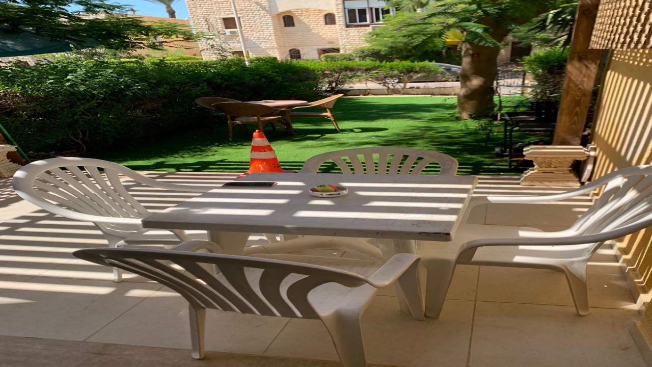 ( شاليه للايجار) مارينا ٢