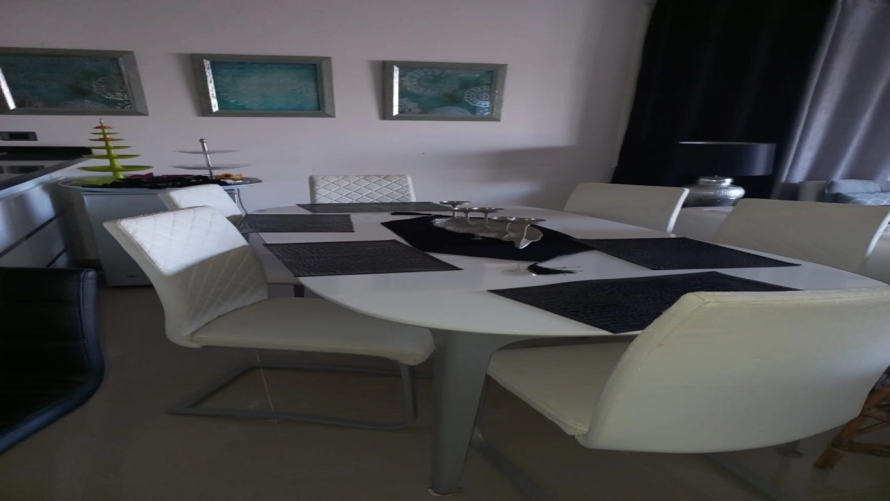 شاليه الايجار تانى صف جولف ارضى بالحديقه  فى هايسندا