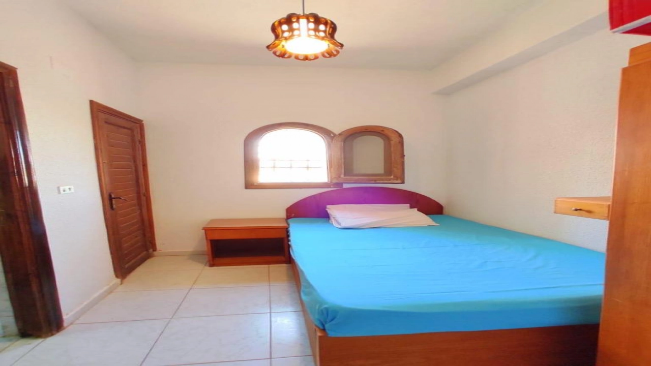 مارينا 7 قريب من البوابة