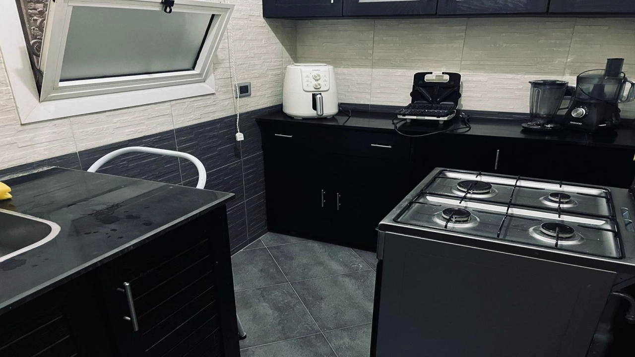 شقه للايجار بالزمالك 2 غرفه