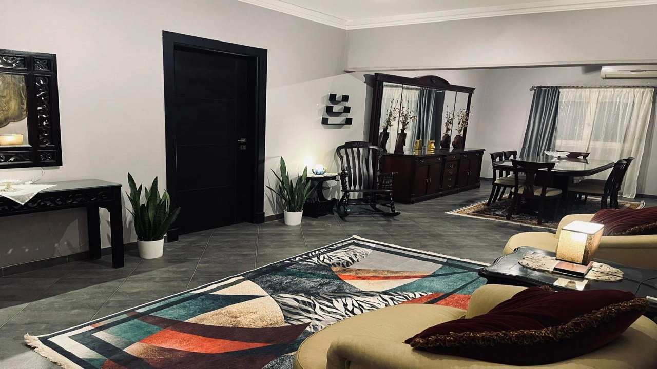 شقه للايجار بالزمالك 2 غرفه