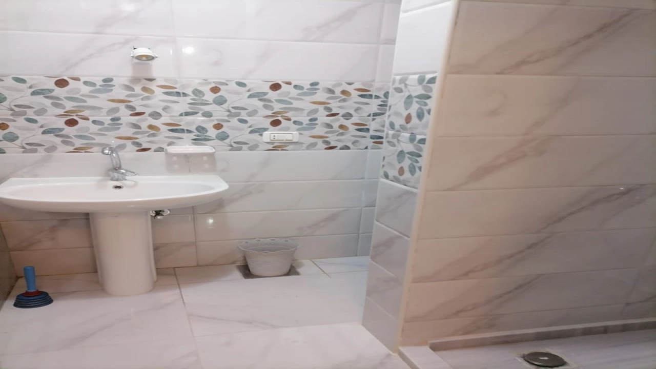 شاليه للايجار بمارينا6 غرفتين