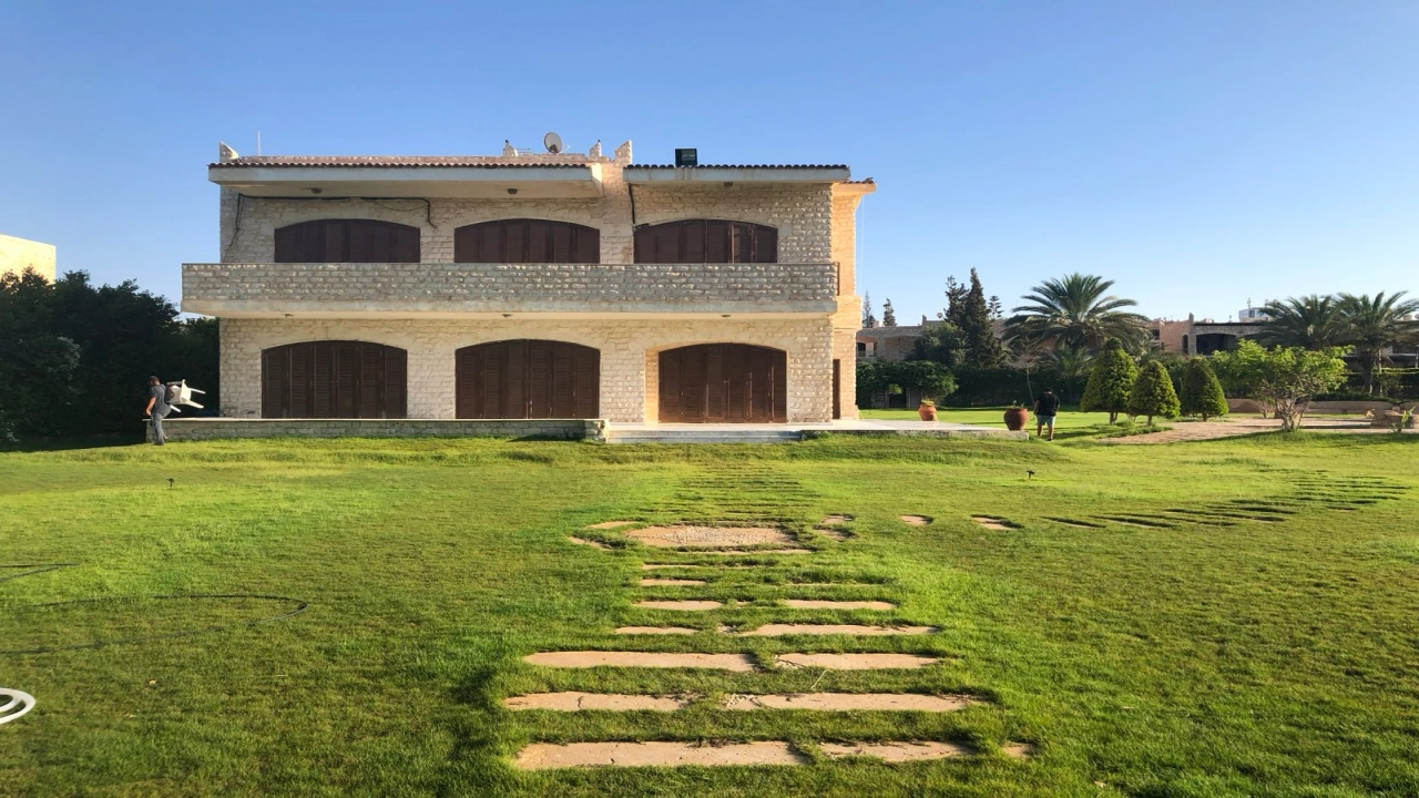 فيلا للبيع بمارينا 1 (6غرف)