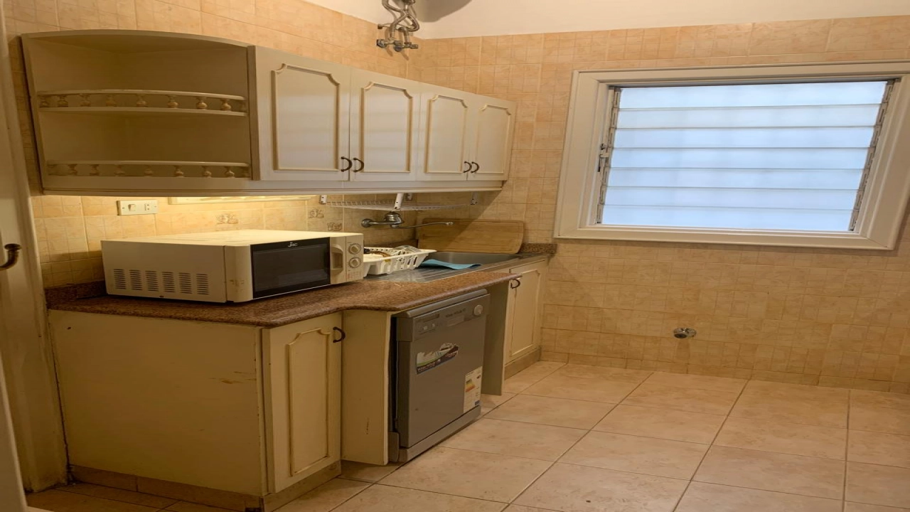 شقة مفروشة للايجار  في حي مميز بالزمالك مكونة من غرفتين و ريسبشن ومطبخ و1 حمام قريبة من كل الخدمات