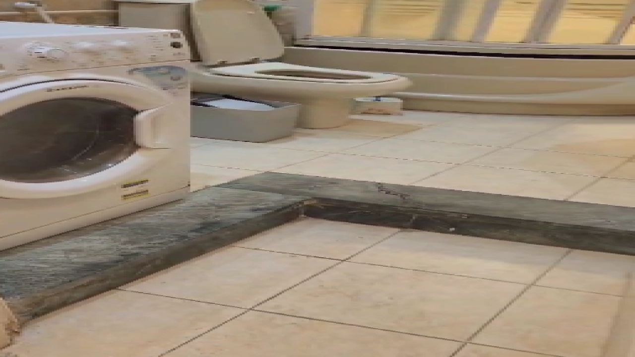 شقه  مفروشة للايجار مكونة من 3 غرف نوم 2 حمام وريسبشن 3 قطع  ومطبخ مجهز بالكامل