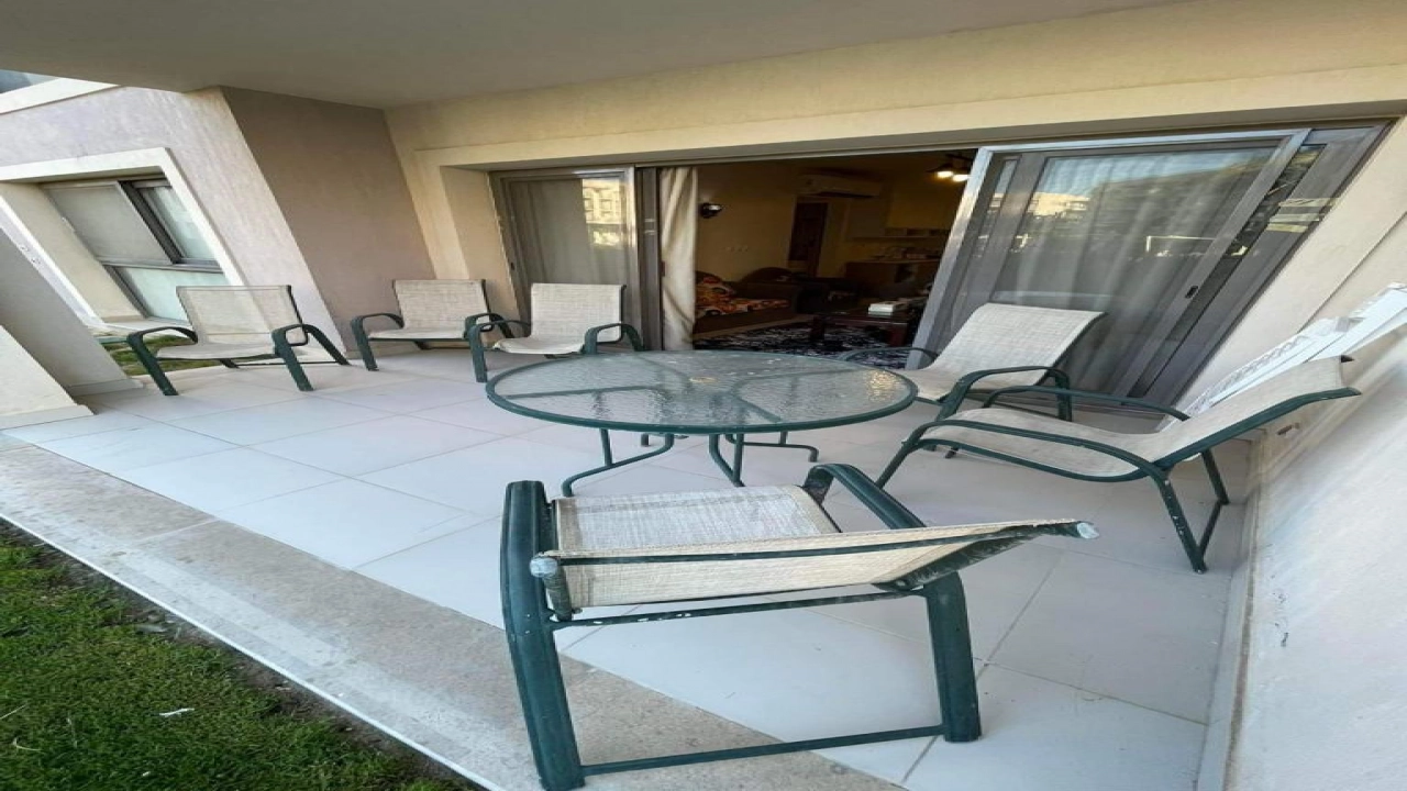 شاليه للايجار في مراسي ماريناارضي بجاردن غرفتين