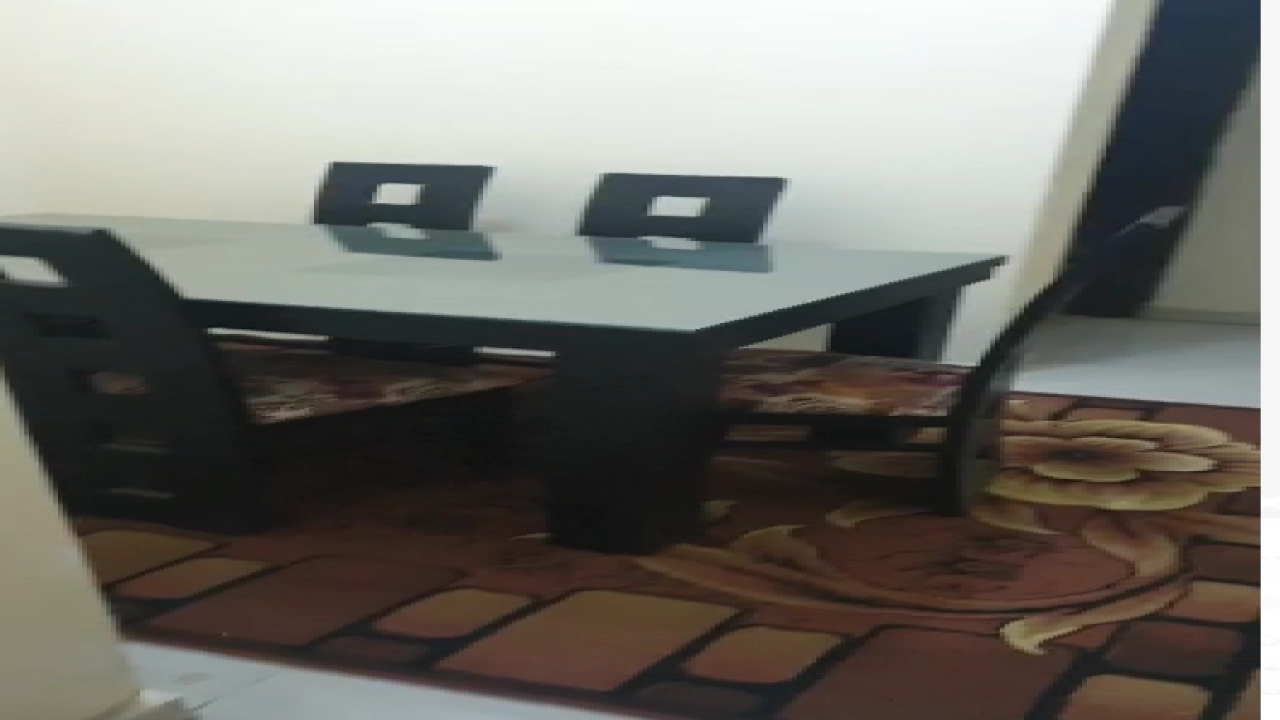 شقة  مفروشة للبيع مكونة من 3 غرف نوم و 2 حمام وصاله ومطبخ