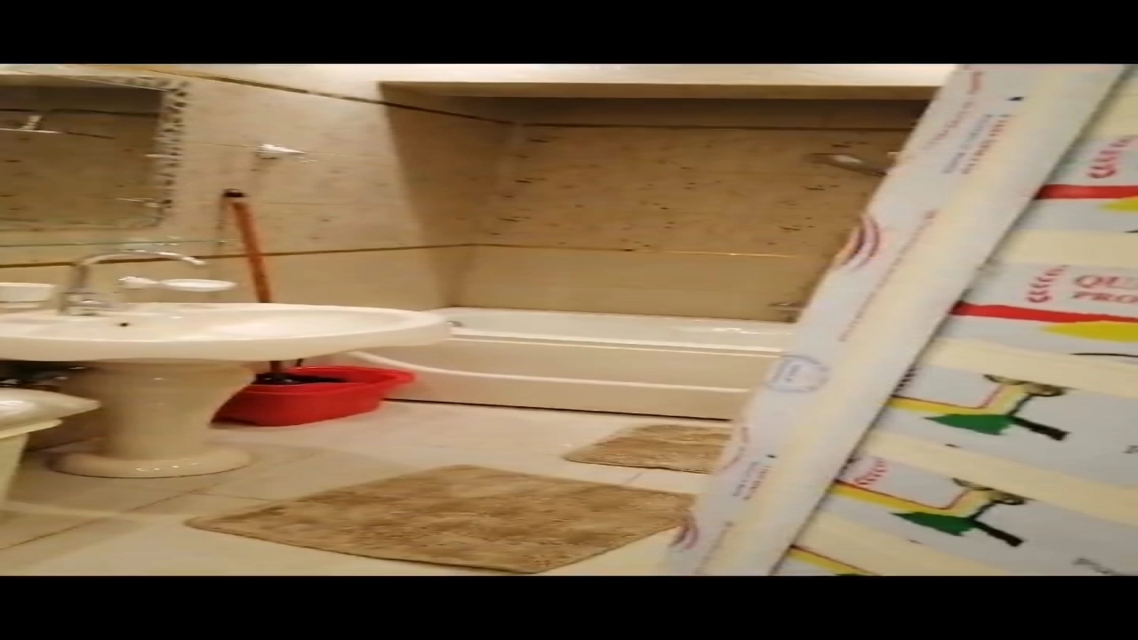 شقة  مفروشة للبيع مكونة من 3 غرف نوم و 2 حمام وريسبشن 3 قطع  ومطبخ