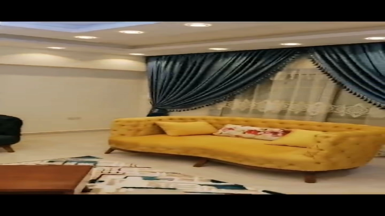 شقة  مفروشة للبيع مكونة من 3 غرف نوم و 2 حمام وريسبشن 3 قطع  ومطبخ