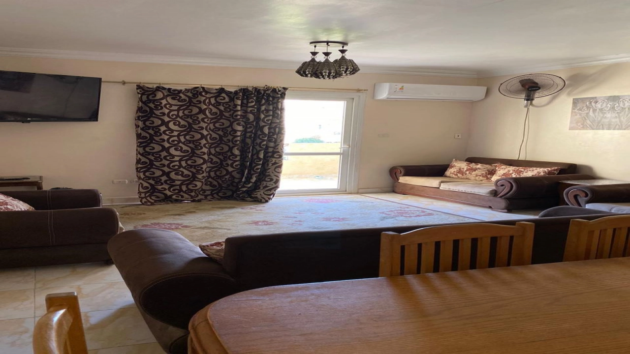 شاليه للايجار في قريه اكواريوس عين السخنه 3 غرف