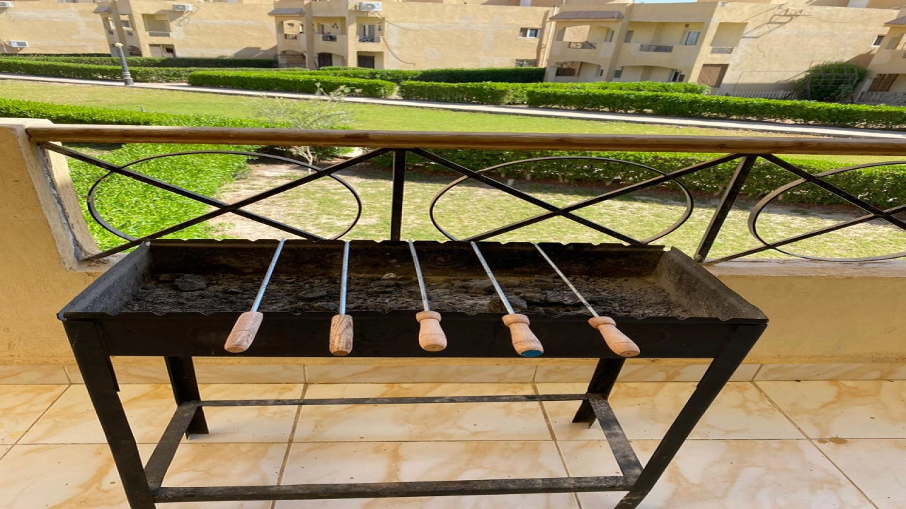 شاليه للايجار في قريه اكواريوس عين السخنه 3 غرف