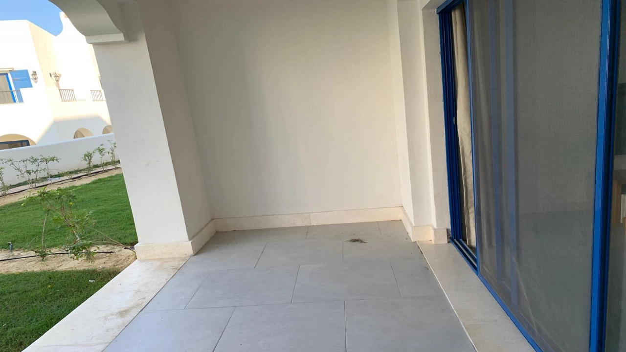 شاليه ارضي بجاردن للايجار غرفه