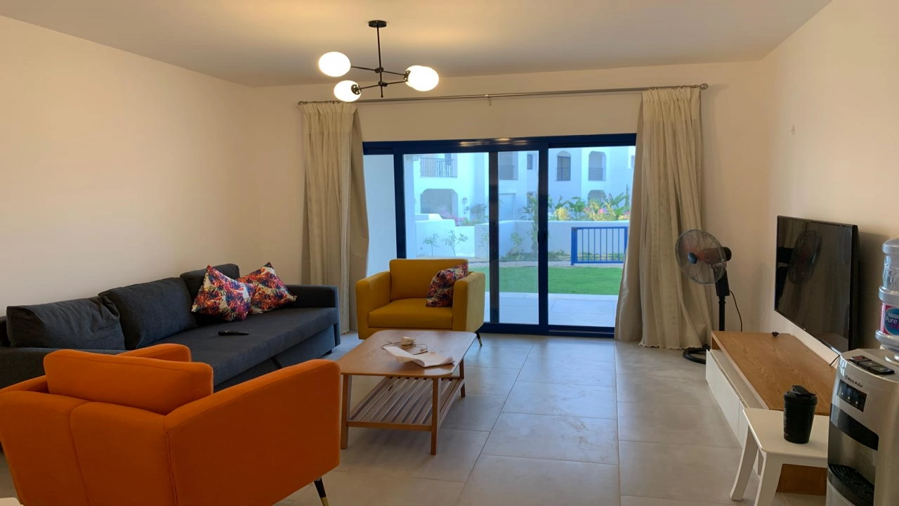 شاليه ارضي بجاردن للايجار غرفه