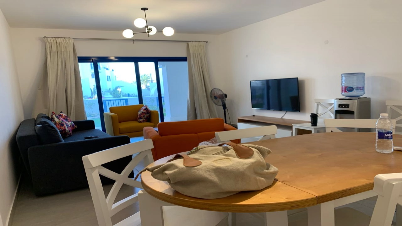 شاليه ارضي بجاردن للايجار غرفه