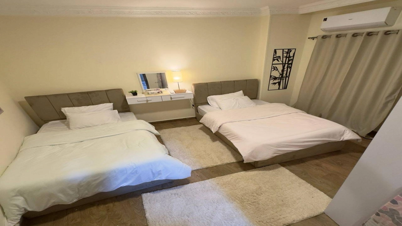 شقه للايجار المفروش  بالشيخ زايد