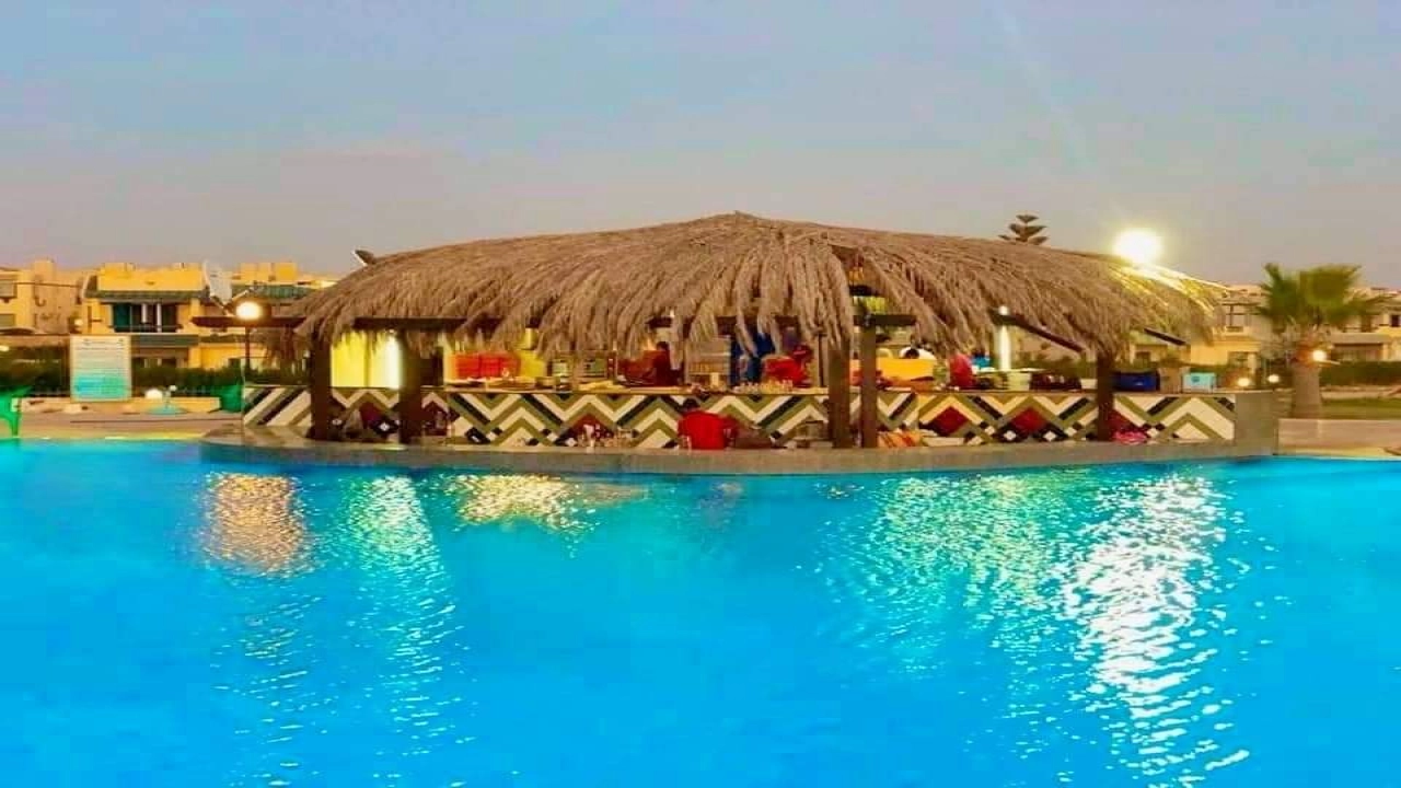 شاليه للايجار بقريه مينا غرفتين