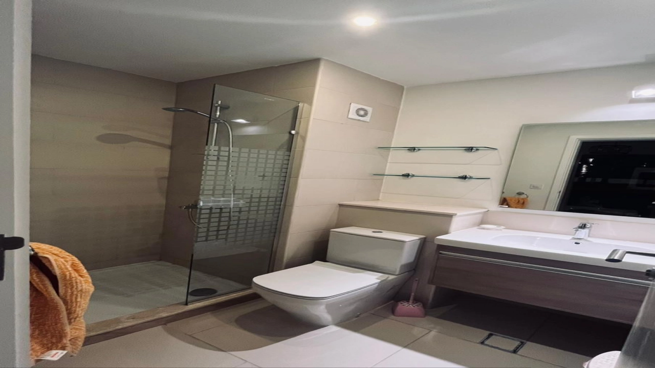 شاليه للايجار في مراسي ليا 2 غرفه