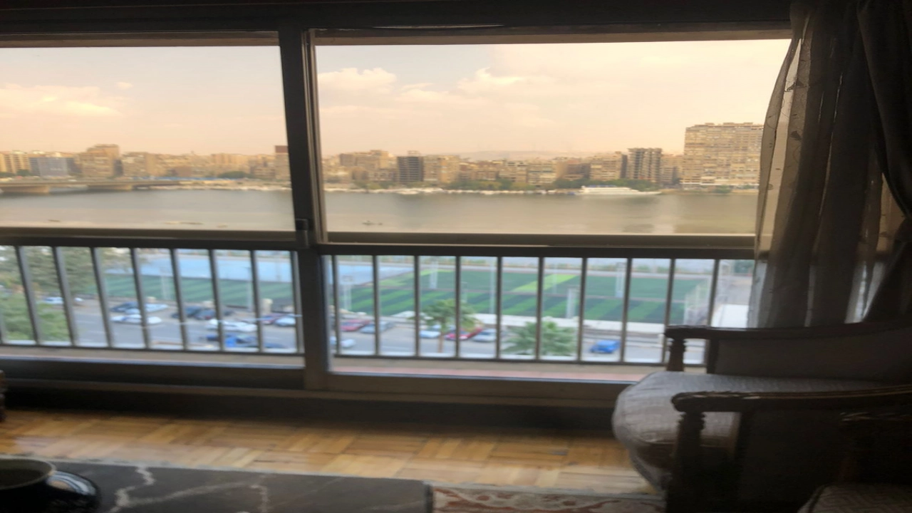 شقة للبيع في شارع البحر الاعظم الجيزة