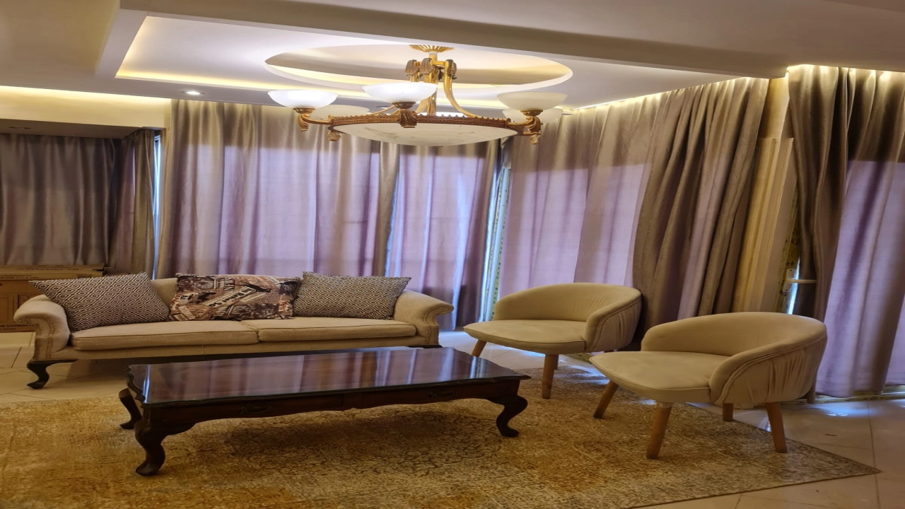 شقة للايجار 3 نوم  في الزمالك