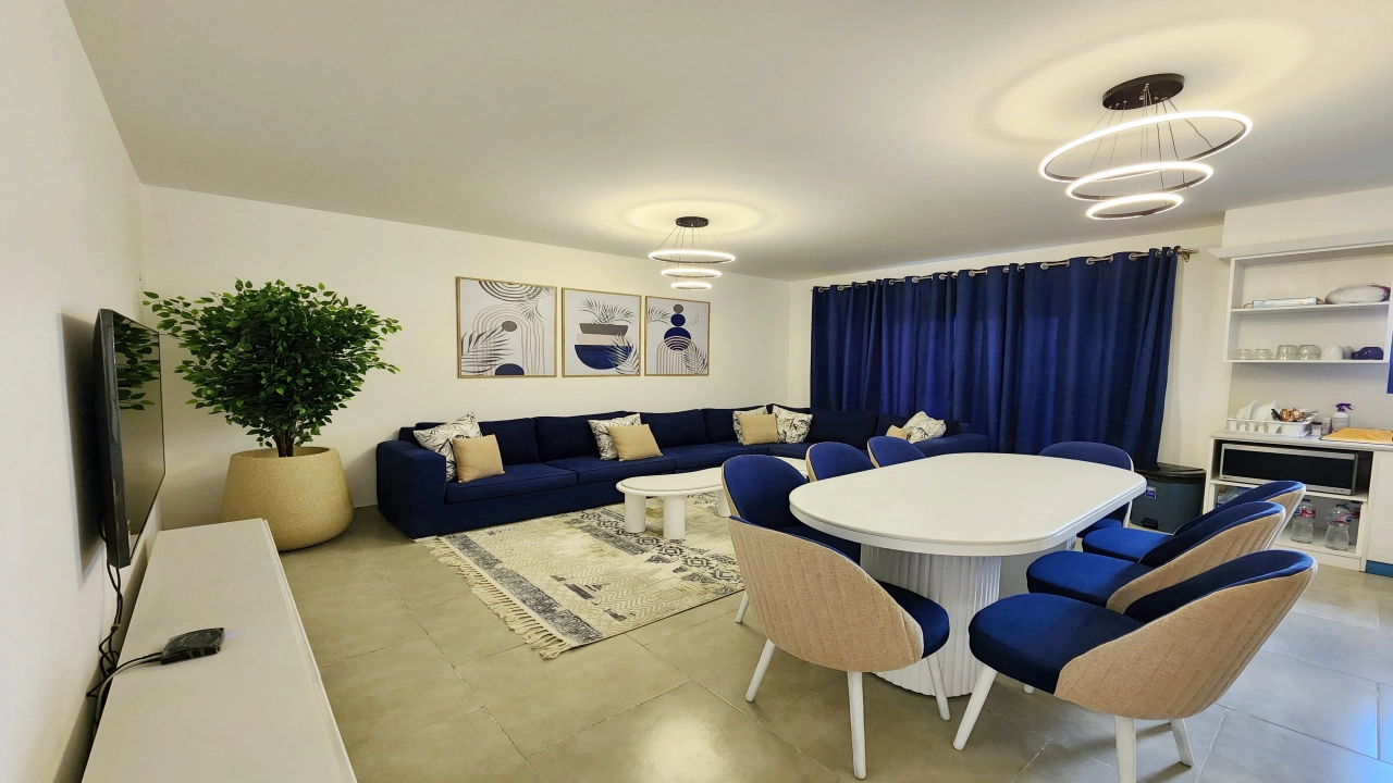 شاليه للايجار في مراسي جريك غرفتين