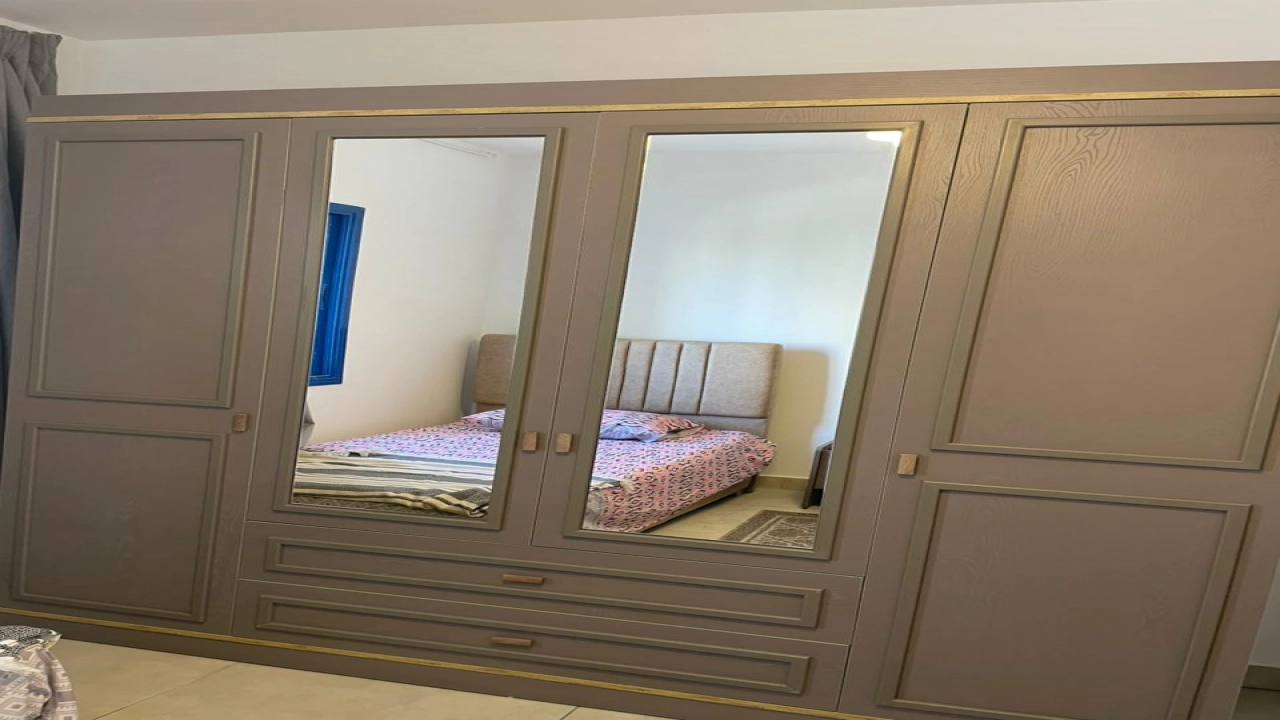 استديو للايجار في مراسي جريك