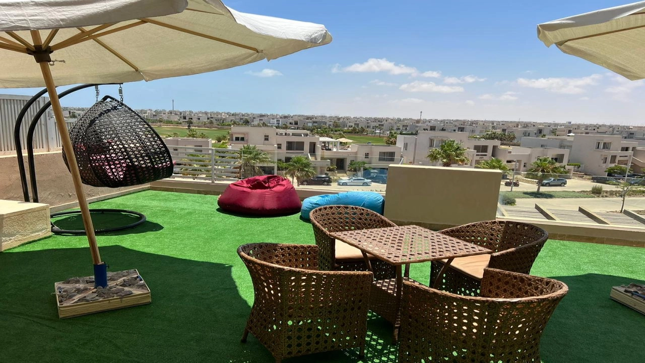 شاليه للإيجار في قرية هاسيندا باي الساحل الشمالي 4 غرف نوم