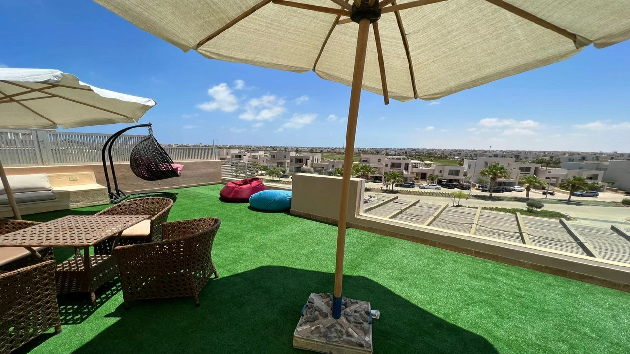 شاليه للإيجار في قرية هاسيندا باي الساحل الشمالي 4 غرف نوم