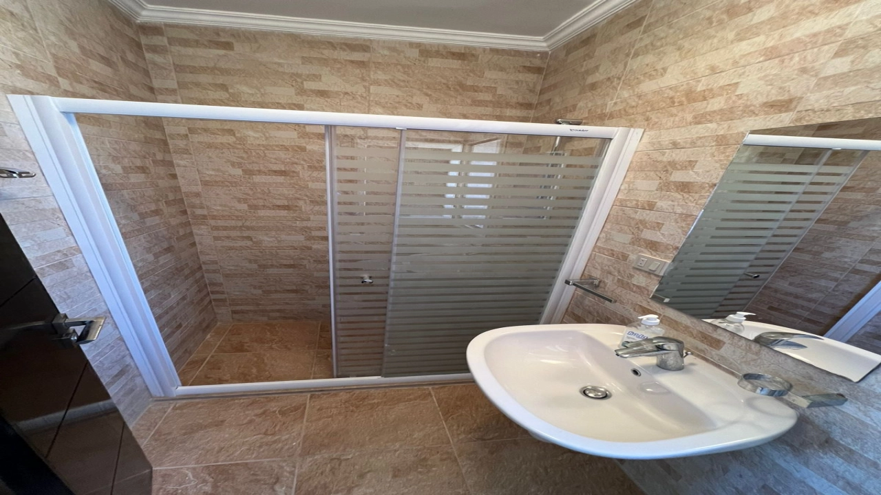 شاليه للإيجار في قرية هاسيندا باي الساحل الشمالي 4 غرف نوم