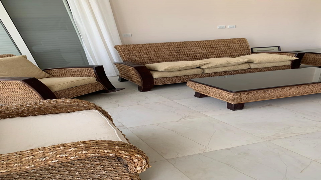 فيلا للإيجار في قرية  سيشل الساحل الشمالي 5 غرف