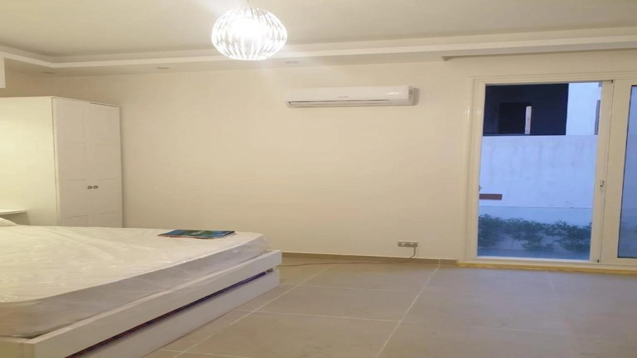 فيلا للإيجار في قرية سيشل الساحل الشمالي 5 غرف نوم