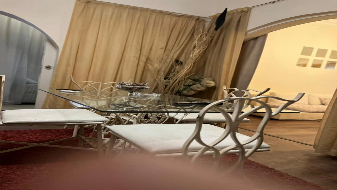 شقة إيجار مفروش بالزمالك - الناحية القبلية (بالقرب من نادي الجزيرة)