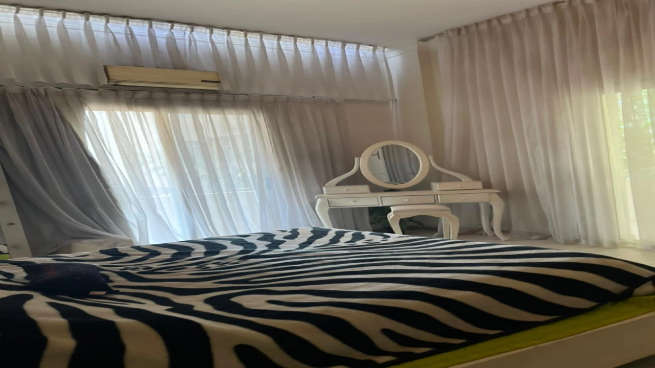 شقة إيجار مفروش بالزمالك - الناحية القبلية (بالقرب من نادي الجزيرة)