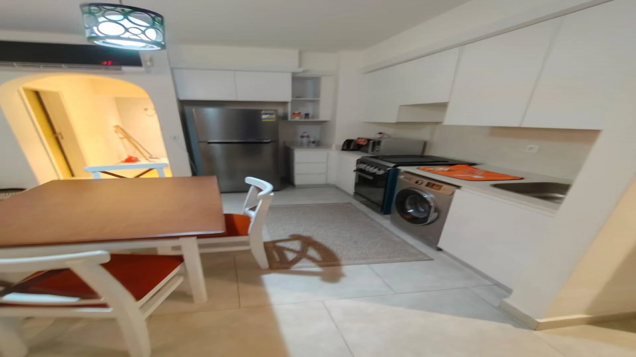 شاليه للإيجار في مراسي الساحل الشمالي غرفة نوم