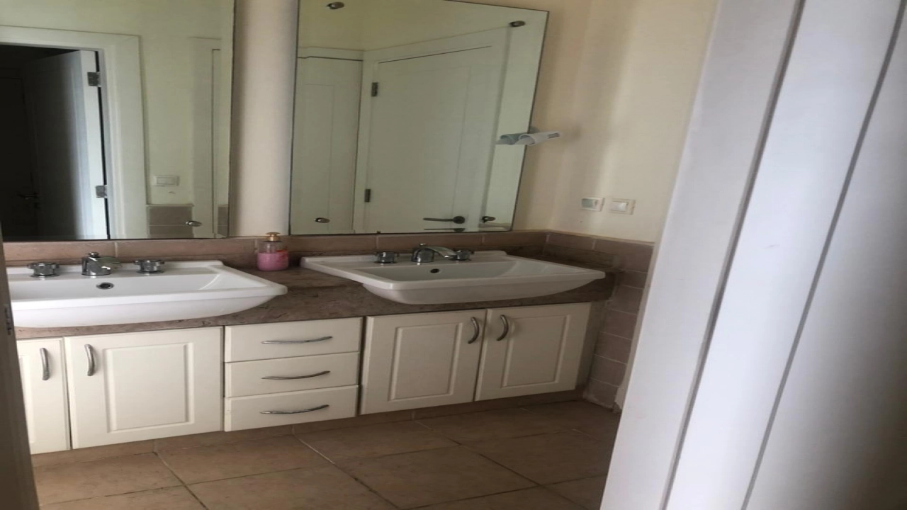 شاليه للايجار في مراسي كتانيا 3 غرف