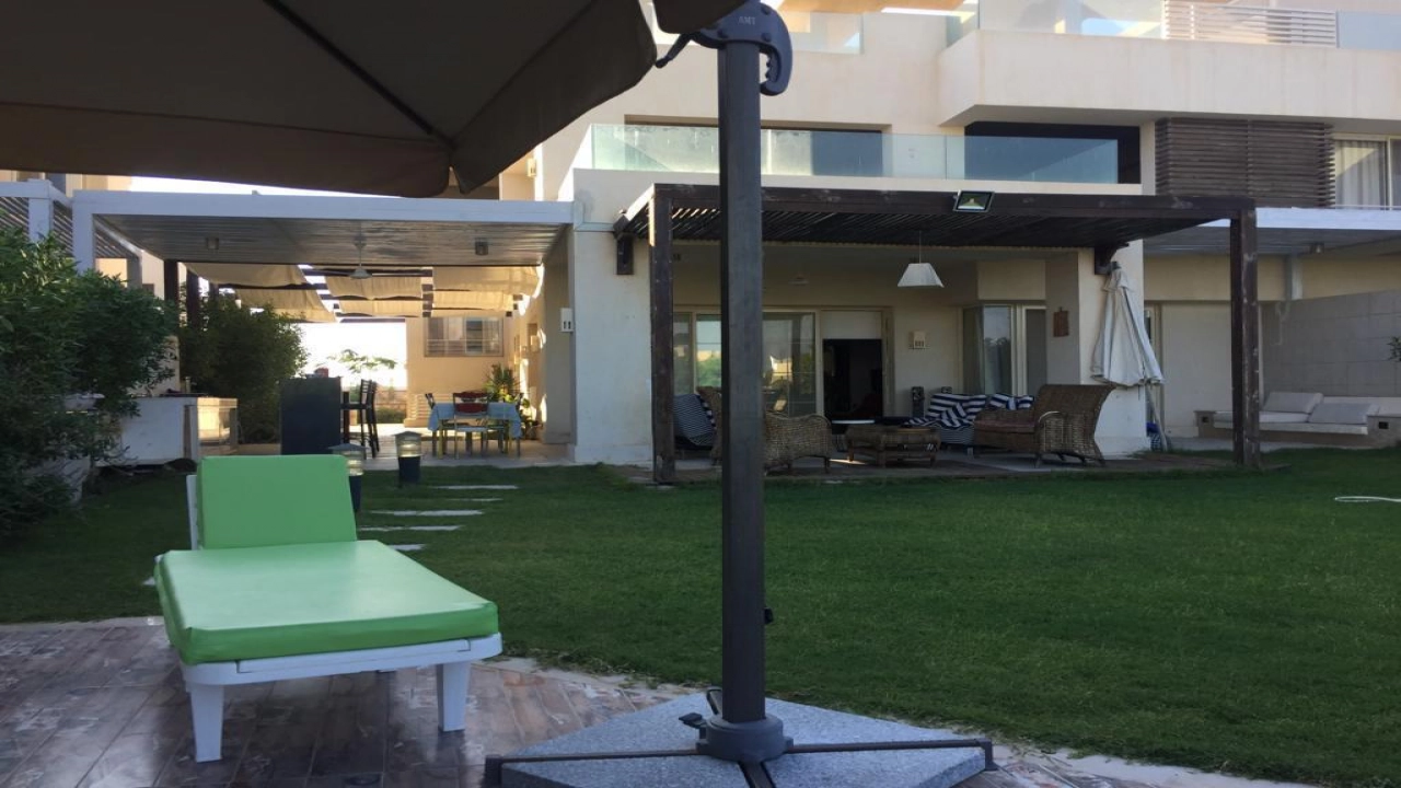 شاليه للايجار في هاسيندا باي ارضي بجاردن 3 غرف