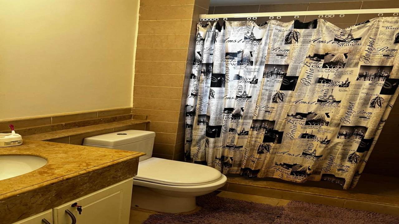 شاليه للايجار او للبيع في مراسي كتانيا 4غرف