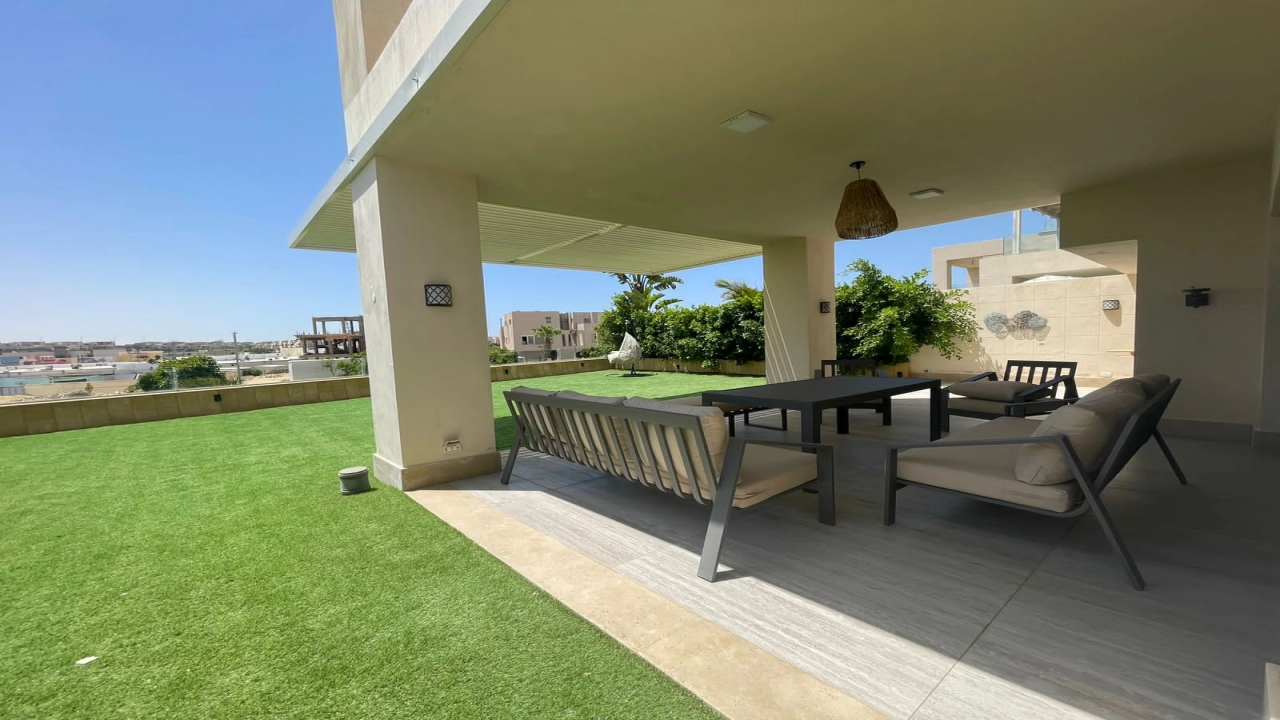 شاليه للايجار في هاسيندا باي ارضي بجاردن 3 غرف