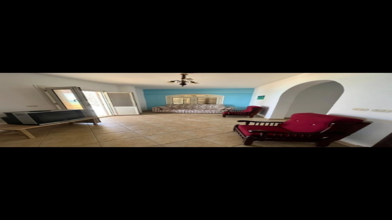 شاليه للايجار في قريه جرين بيتش الساحل الشمالي غرفتين