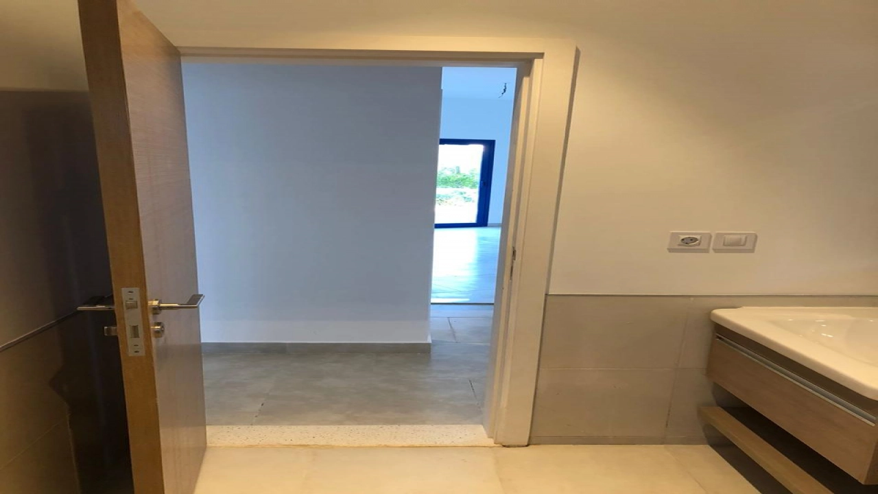 شاليه للبيع في مراسي جريك 3غرف