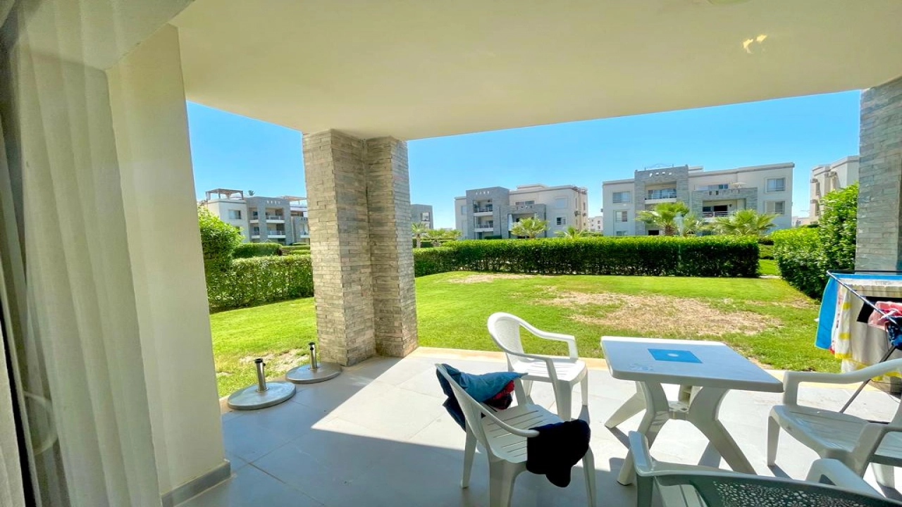 شاليه مميز للبيع في امواج الساحل الشمالي 3 غرف