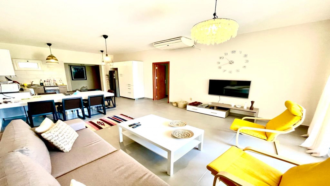 شاليه مميز للبيع في امواج الساحل الشمالي 3 غرف