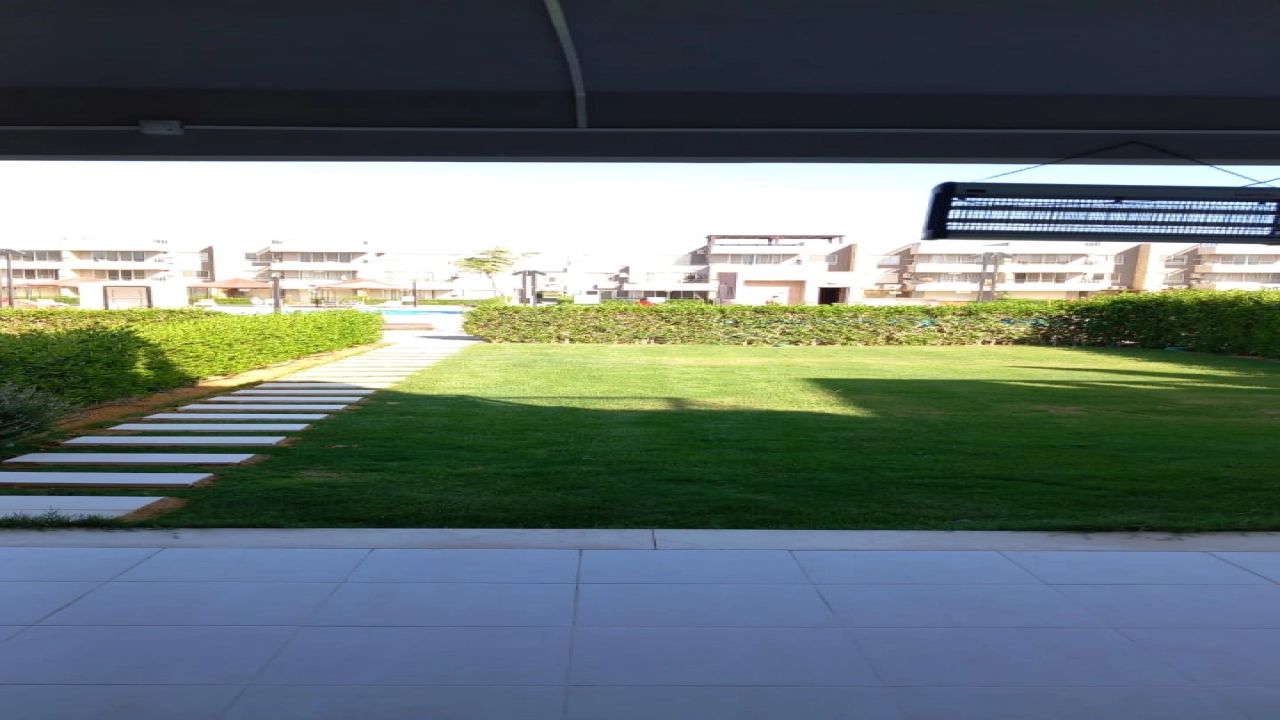 شاليه للايجار ارضي بجنينه في قرية بلومار السخنه