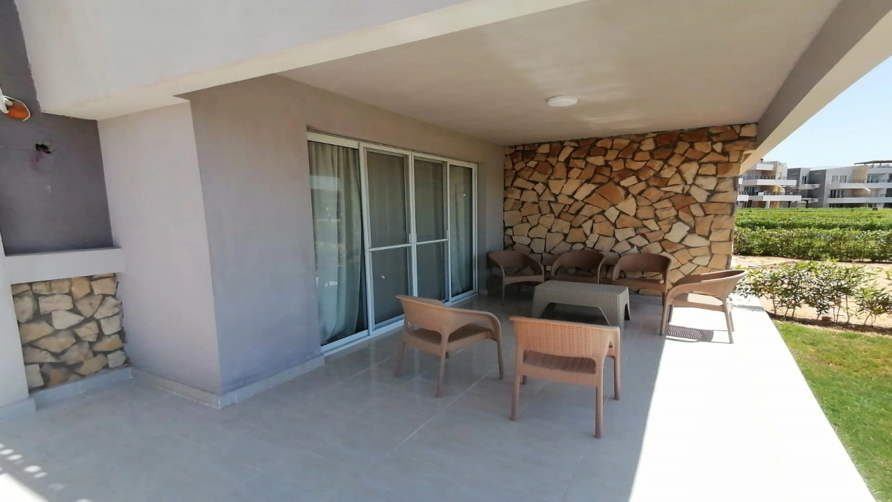 شاليه للايجار ارضي بجنينه في قرية بلومار السخنه